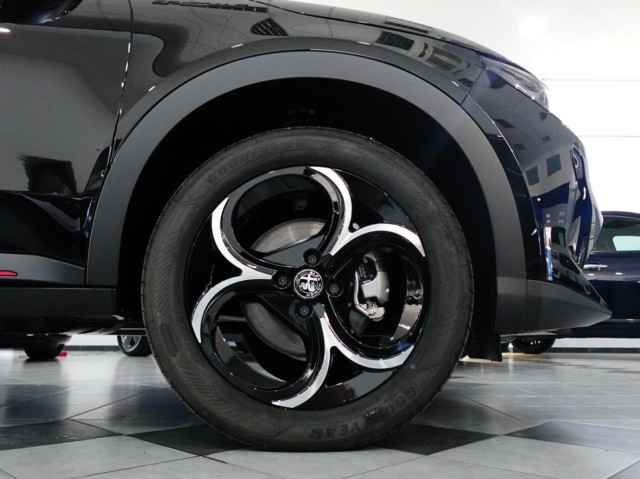 Alfa Romeo Junior 1.2 IBRIDA 145 CV EDCT6 SPECIALE PACK SPORT