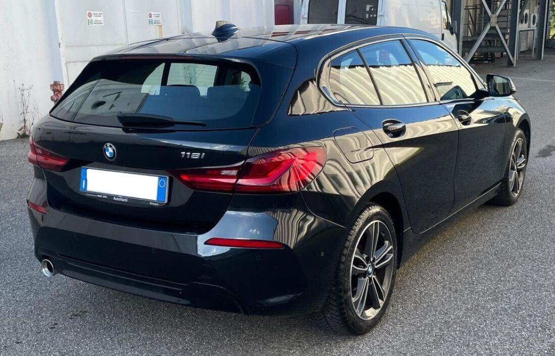 BMW 118i 140Cv. SPORT AUTOMATICA
