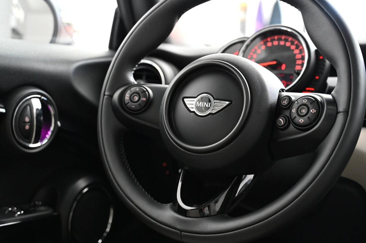 Mini COOPER D 1.5 Hype TETTO PELLE LED