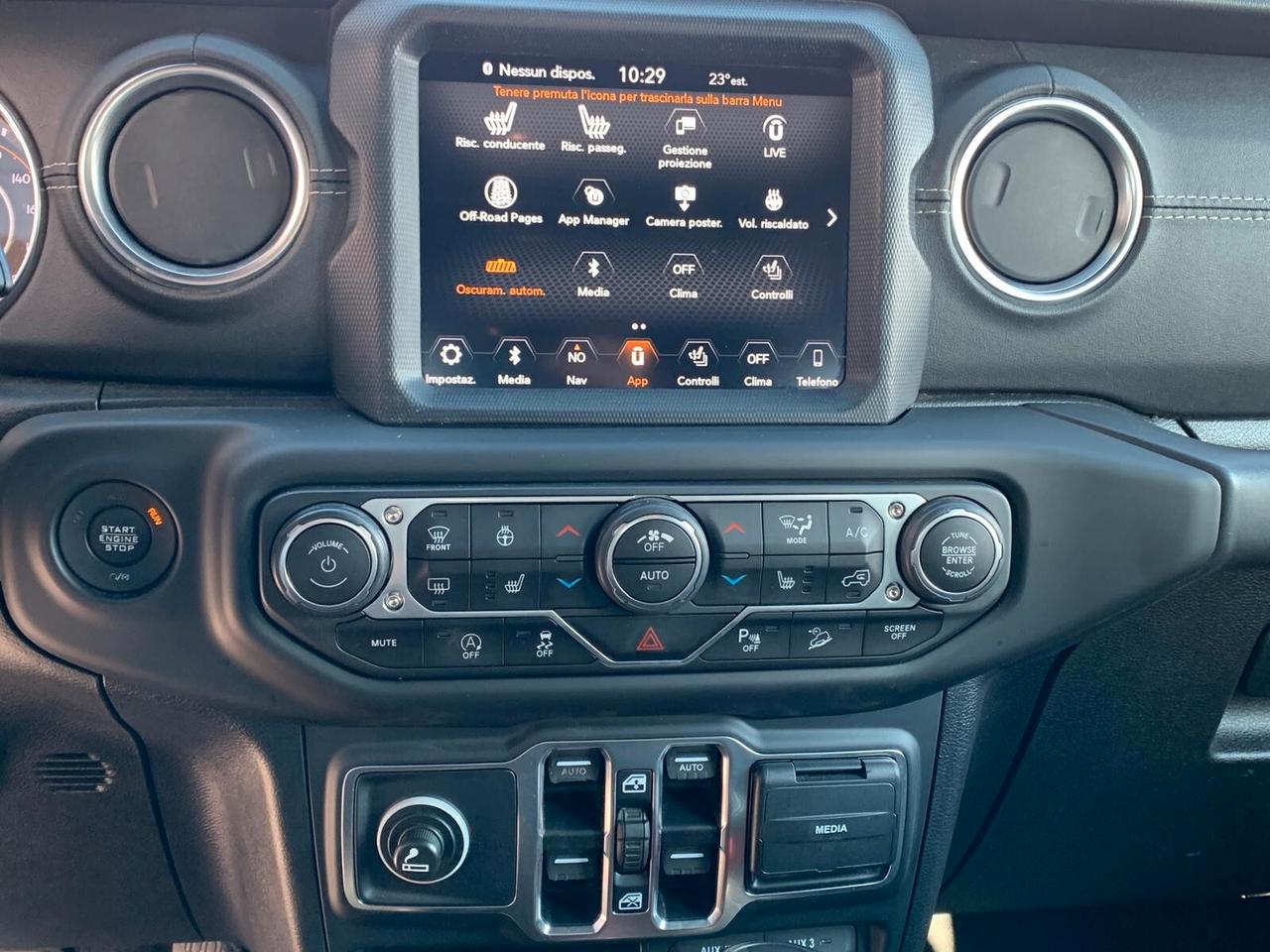Jeep Wrangler Unlimited 2.2 Mjt II Sahara sky one-touch