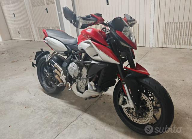 MV AGUSTA Rivale 800 ABS