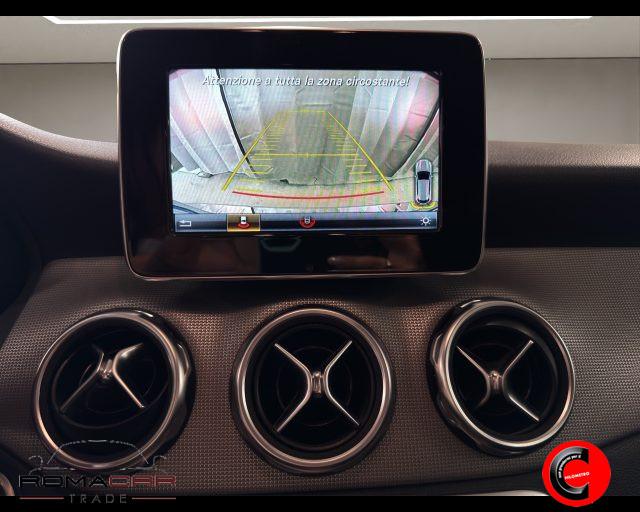 MERCEDES-BENZ GLA 180 Business
