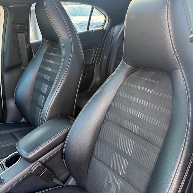 Mercedes-benz A 200 d Automatic 4Matic Sport