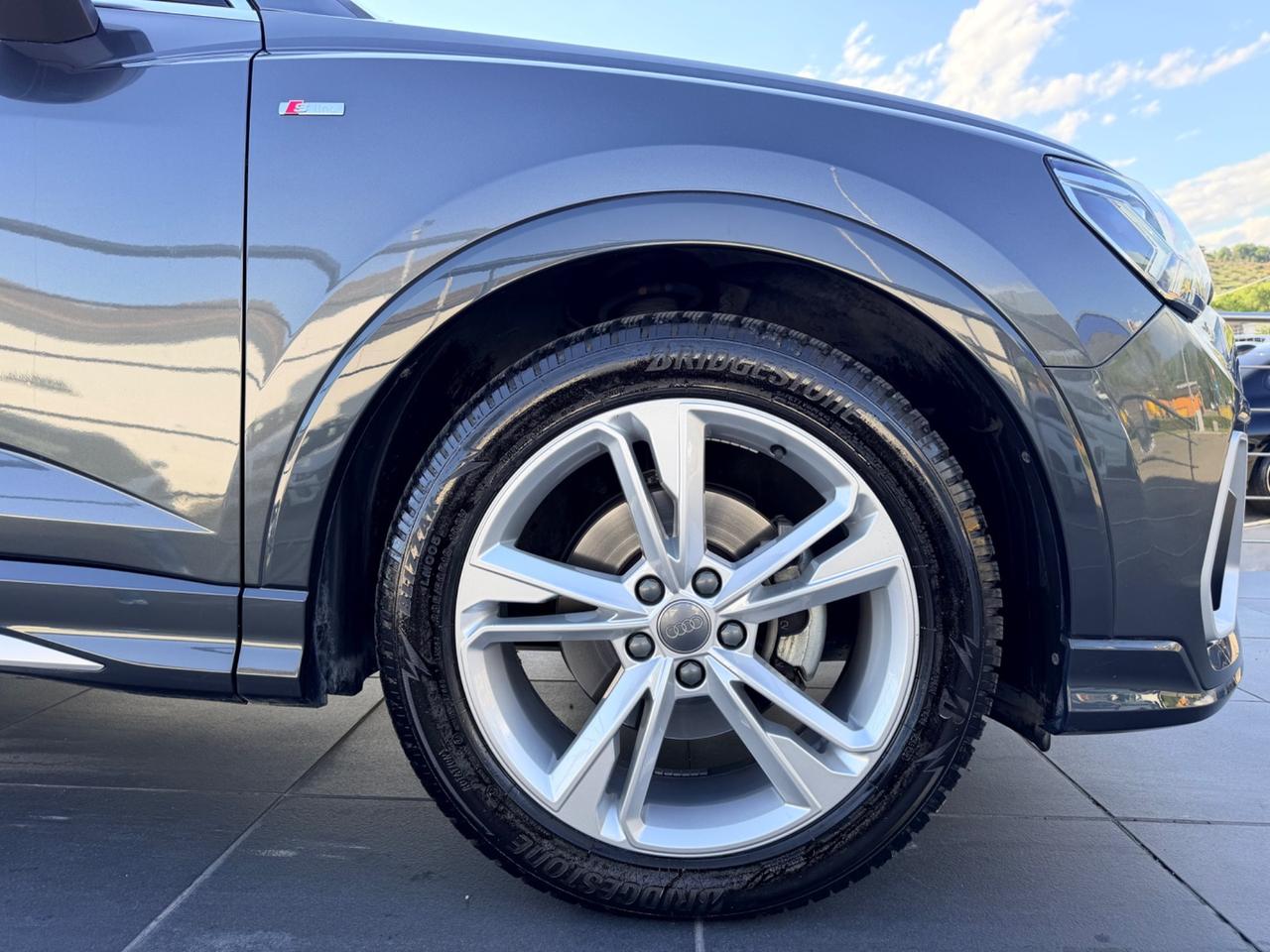 Audi Q3 SPB 35 TDI S tronic line edition uni pro