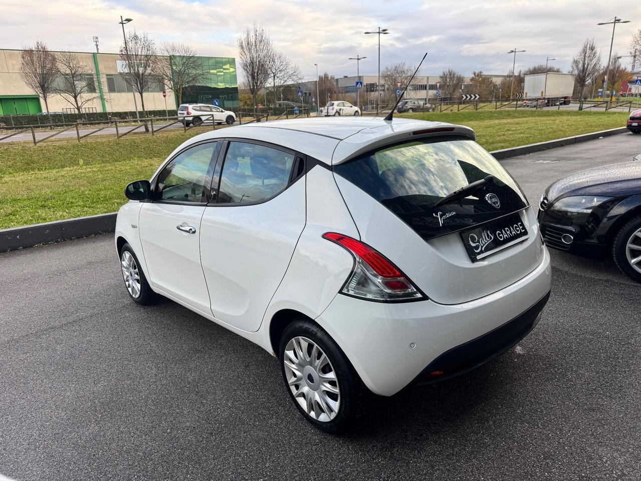 Lancia Ypsilon Neopatentati