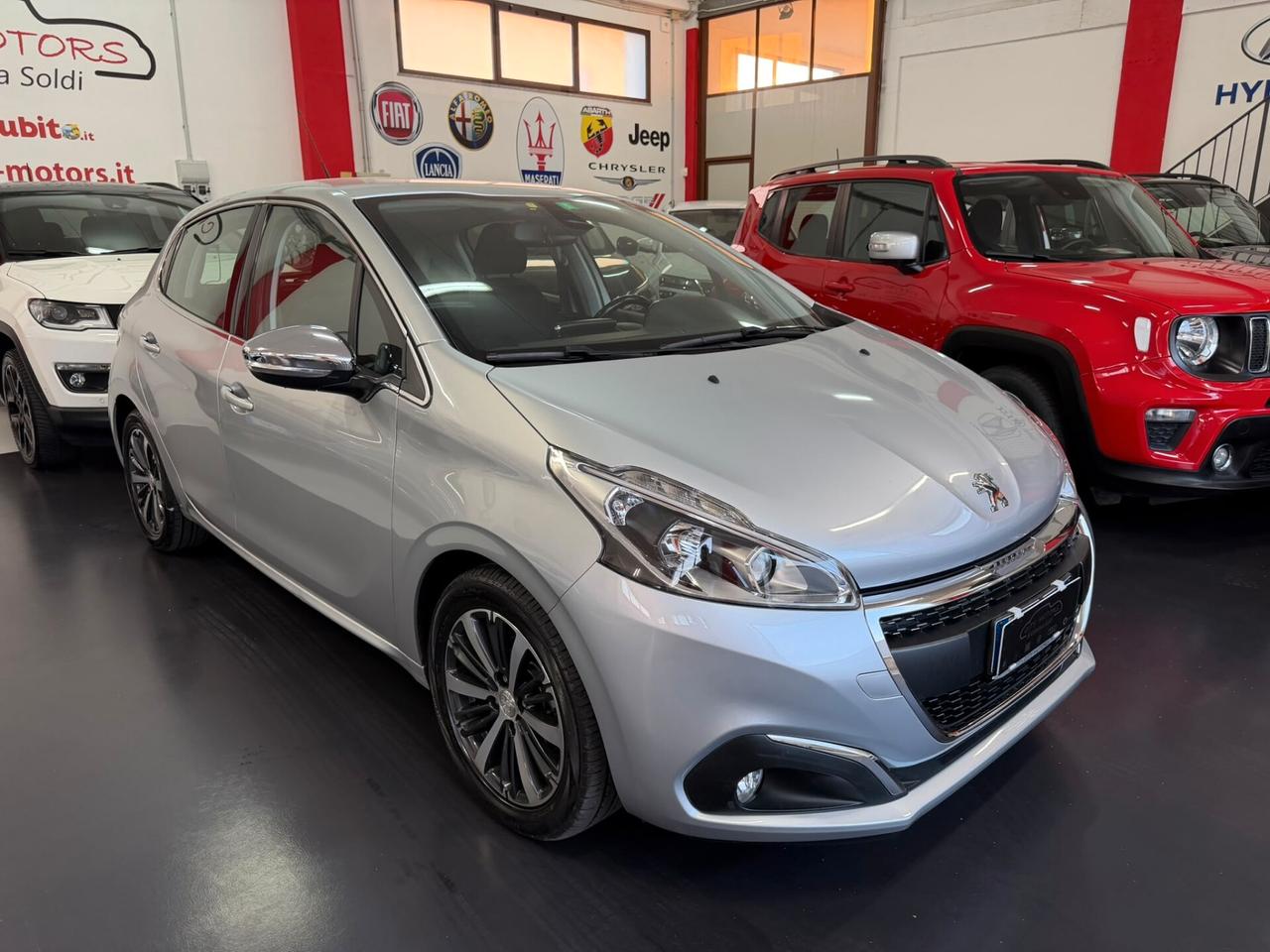Peugeot 208 BlueHDi 75 5 porte Allure Navi