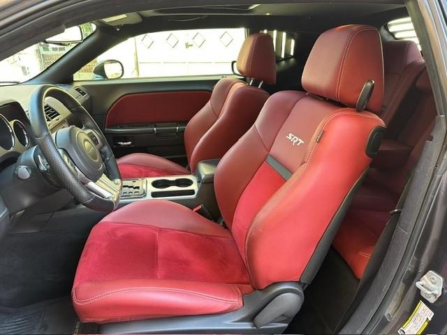 Dodge Challenger 6.4 v8 srt