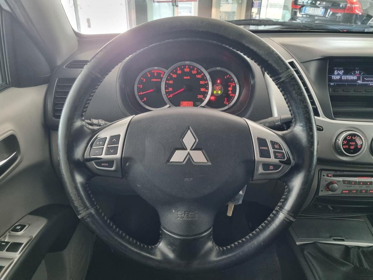 Mitsubishi L200 2.5 DI-D/178CV DC Intense Plus