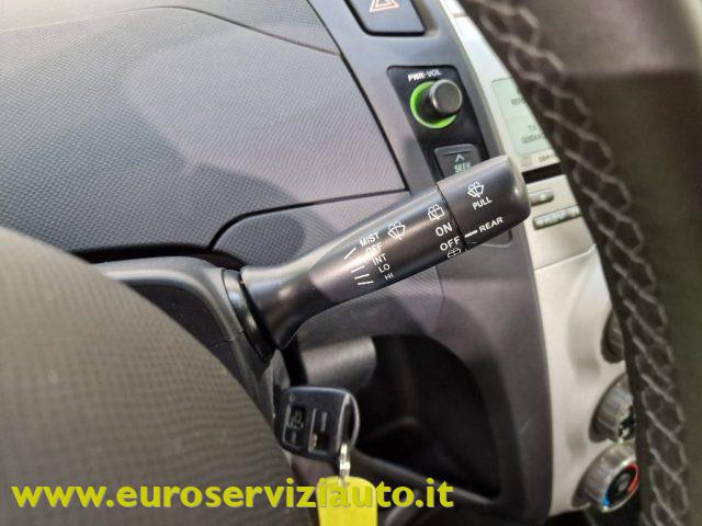 TOYOTA Yaris 1.3 5 porte Sol