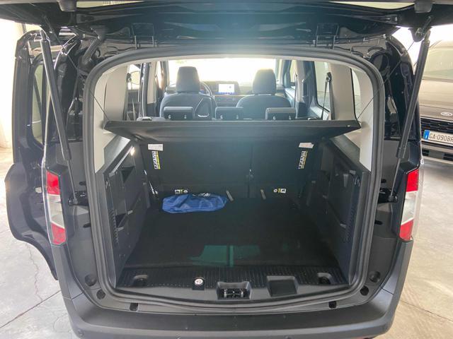 FORD Tourneo Courier 1.0 EcoBoost Titanium