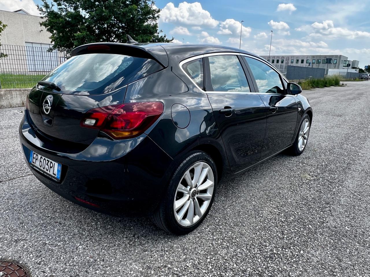 Opel Astra 1.7 CDTI 125CV 5 porte Cosmo Fleet