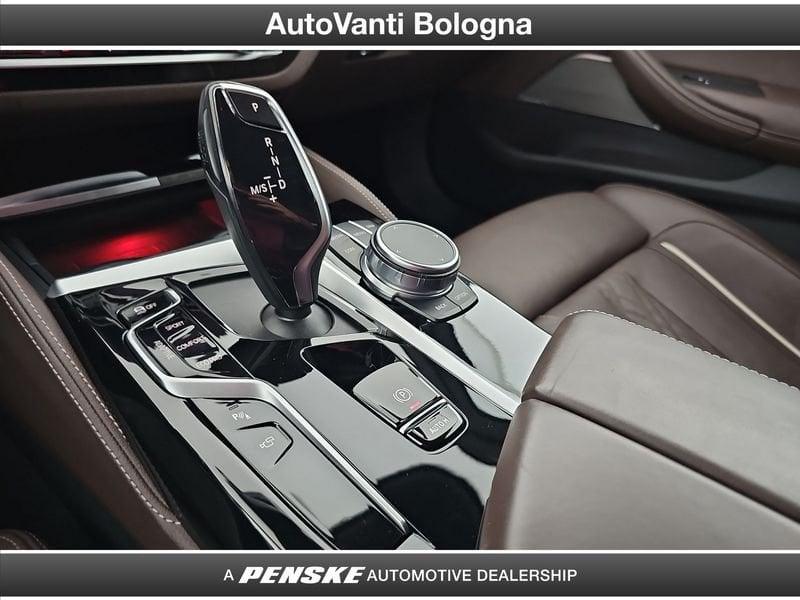 BMW Serie 5 540d 48V xDrive Touring Msport