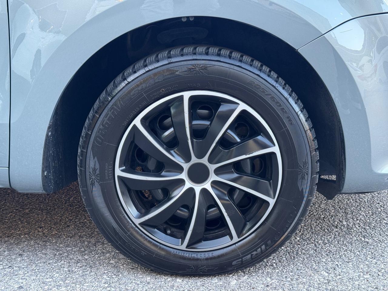 Volkswagen Sharan 2.0 TDI DSG Highline 7 posti