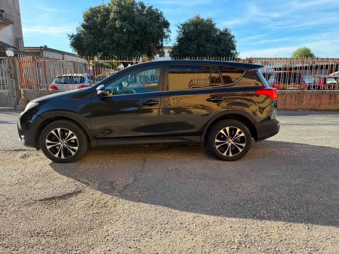 Toyota RAV 4 RAV4 2.0 D-4D 2WD Active