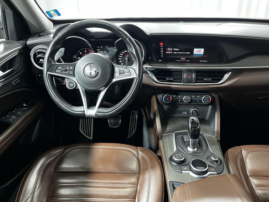 Alfa Romeo Stelvio 2.2 t Business Q4 210cv auto my19