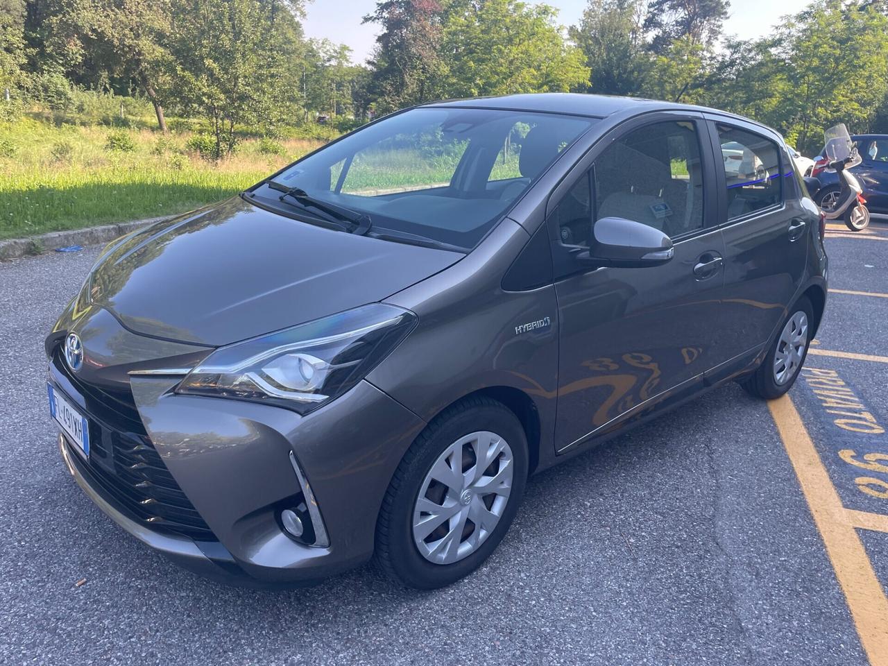 Toyota Yaris 1.5 Hybrid 5 porte*Automatik*Neopatentati*