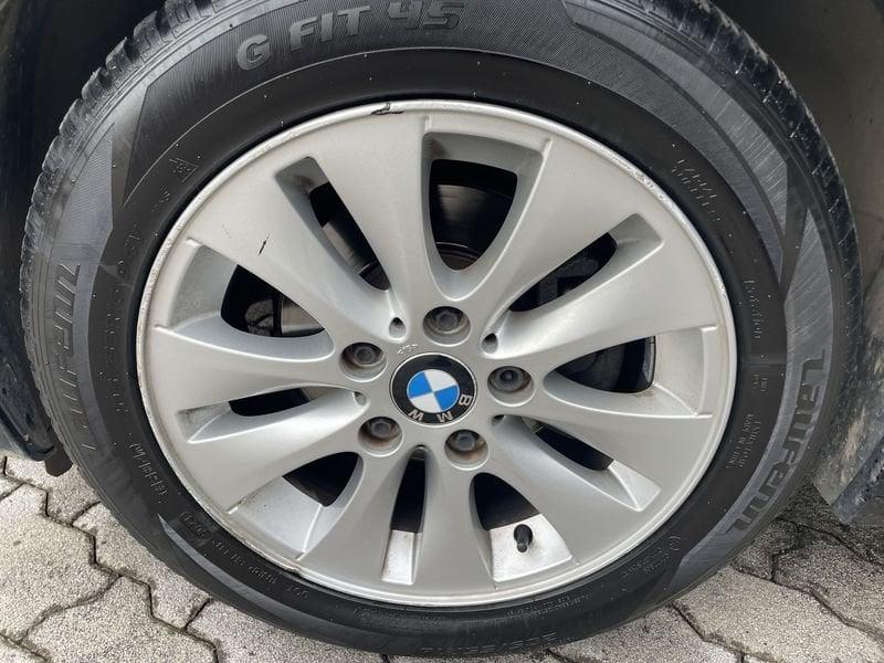 BMW Serie 1 116 eletta 5 porte IDONEA NEOPATENTATI