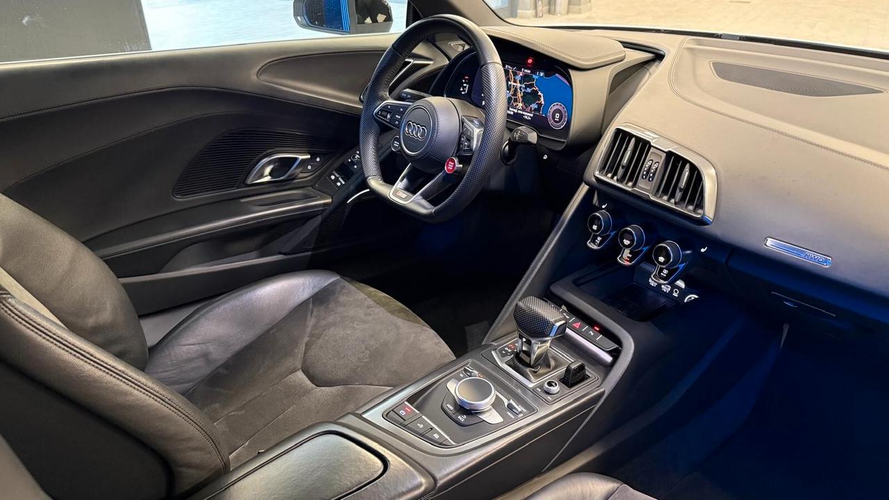 Audi R8 SPYDER 5.2TFSI V10 RWD S-TRONIC 2020