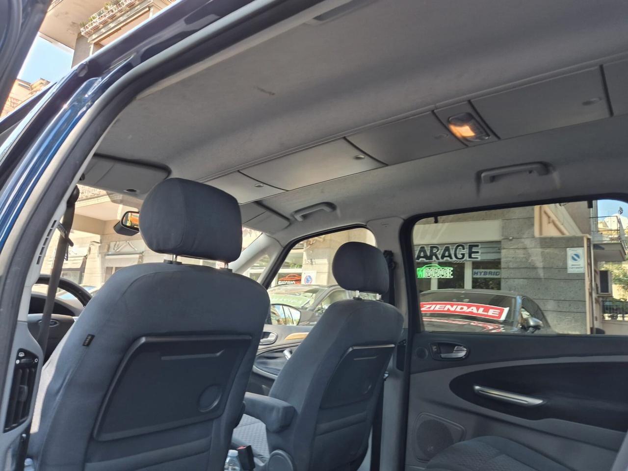 Ford Galaxy 2.2 TDCi 175 CV Ghia DPF