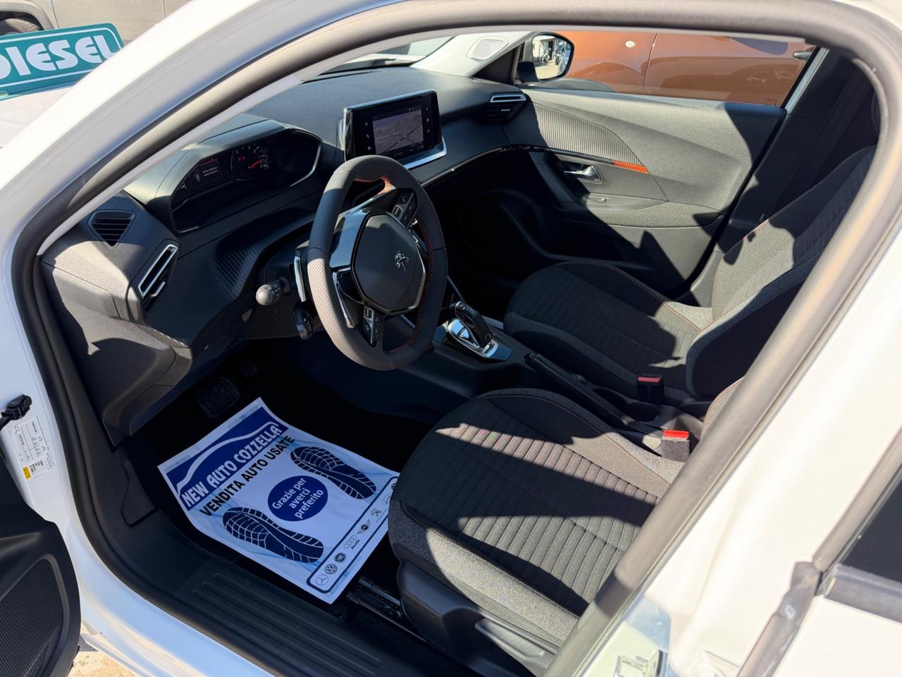 Peugeot 2008 BlueHDi 130 S&S EAT8 Allure