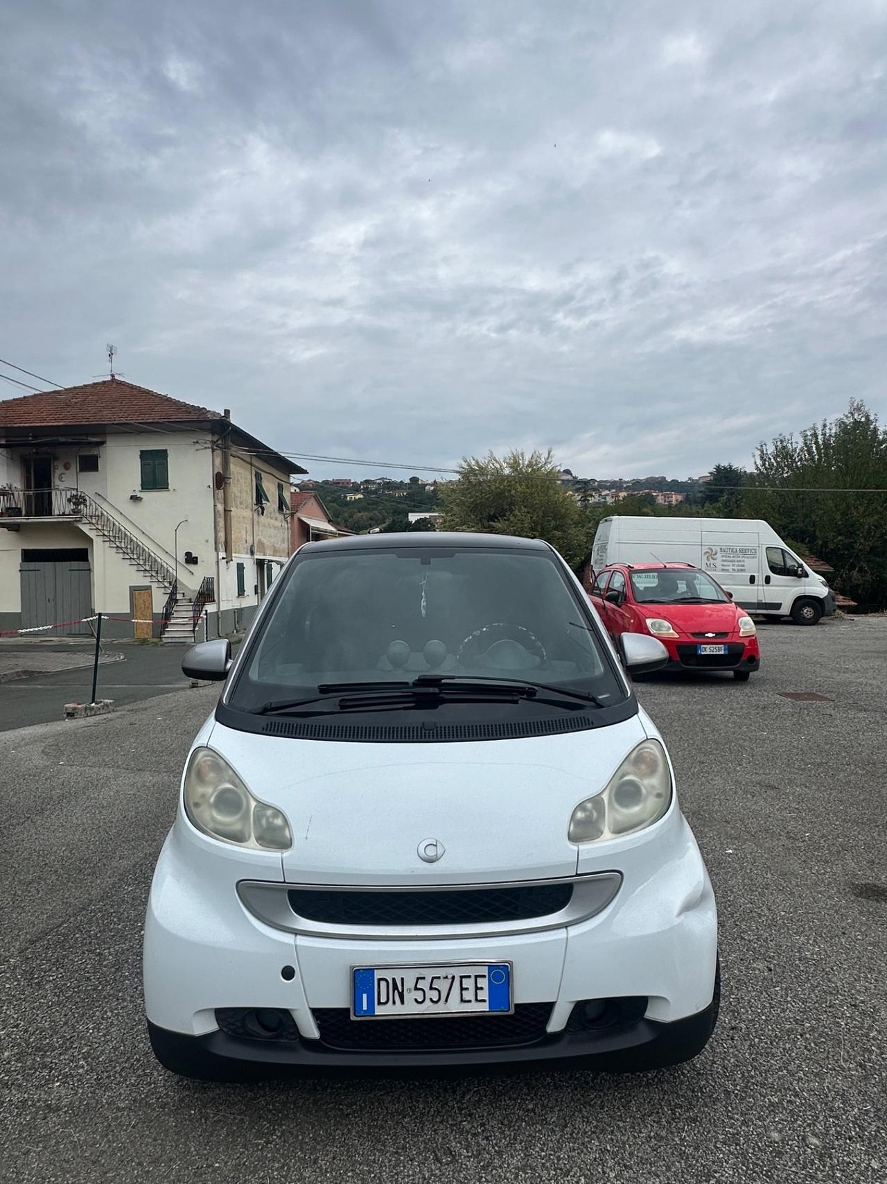 Smart ForTwo 1000 52 kW coupé pure