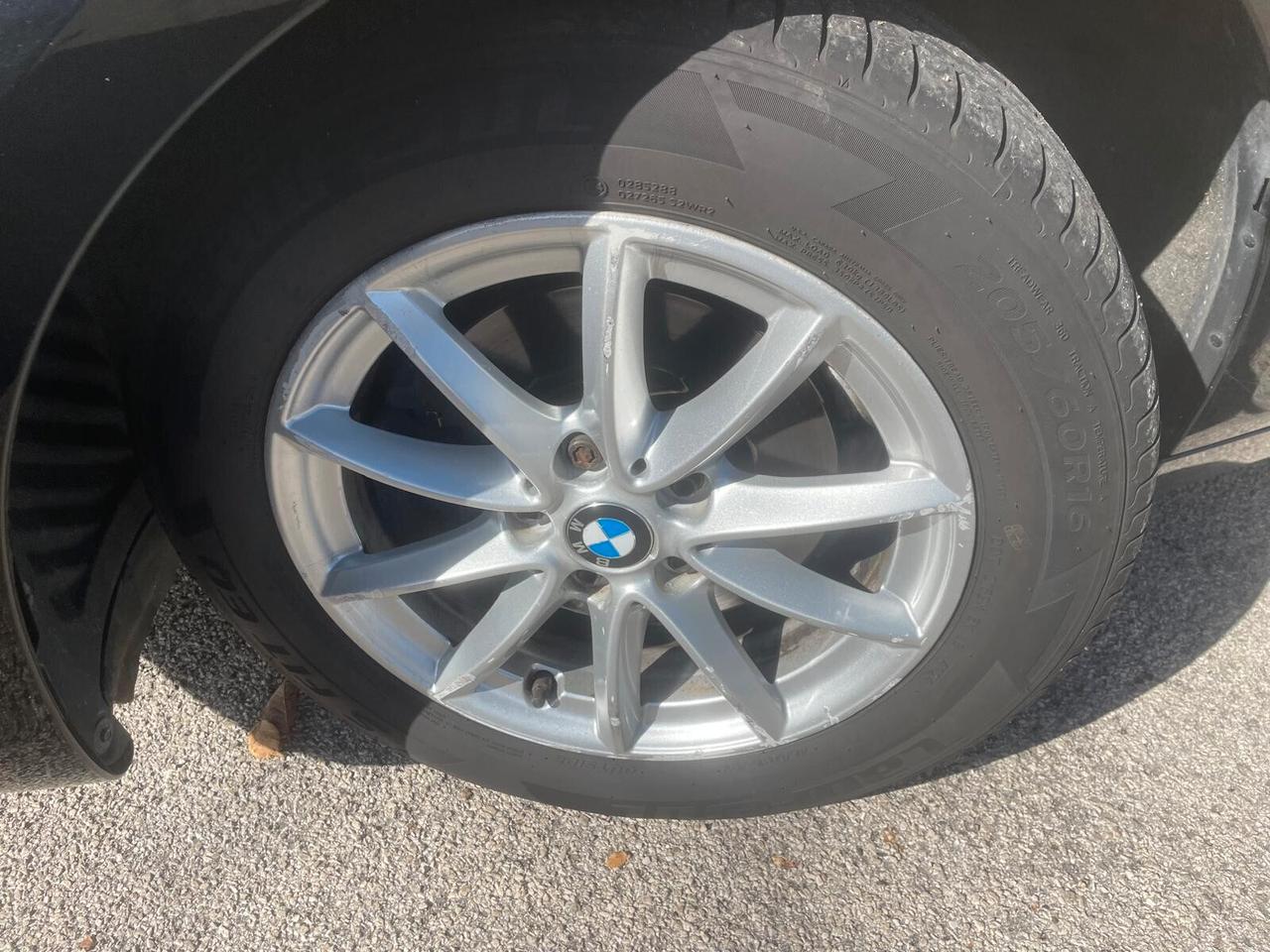 Bmw 2er Active Tourer 218d Luxury AUTOM.