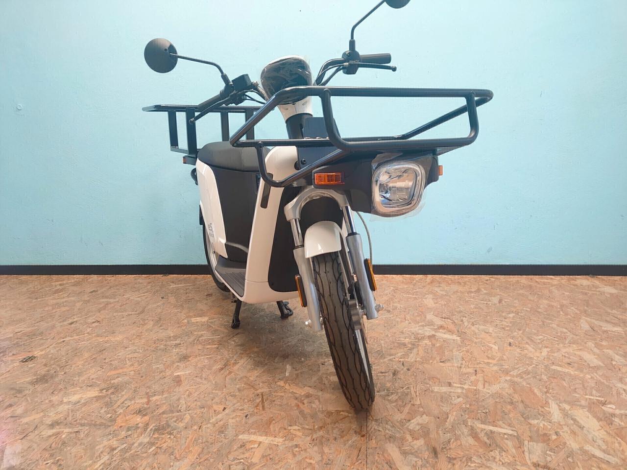 Askoll ES pro K2 45: ideale per il tuo delivery