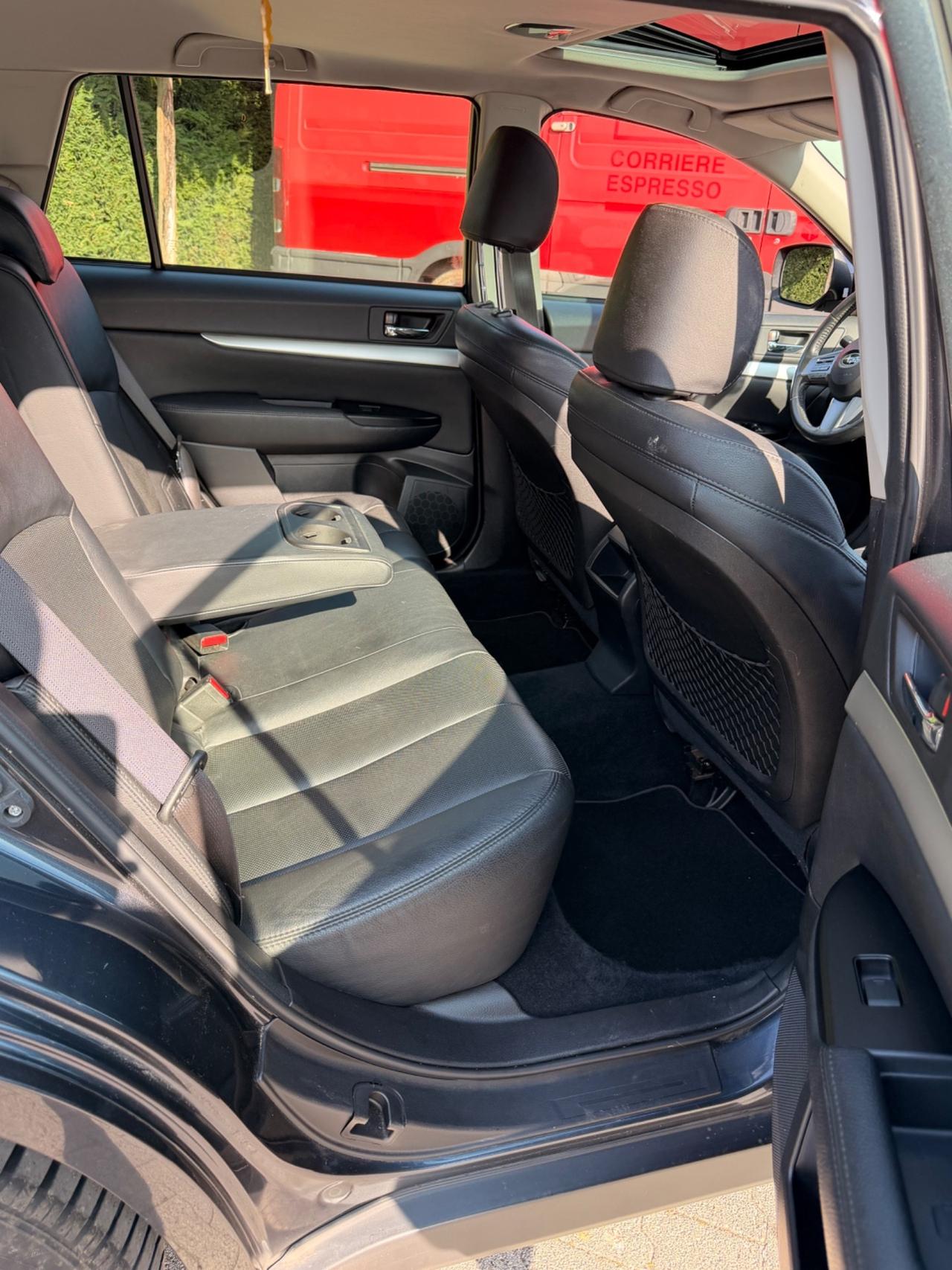 Subaru OUTBACK 2.0D 150cv 4x4 pelle tetto per EXPORT