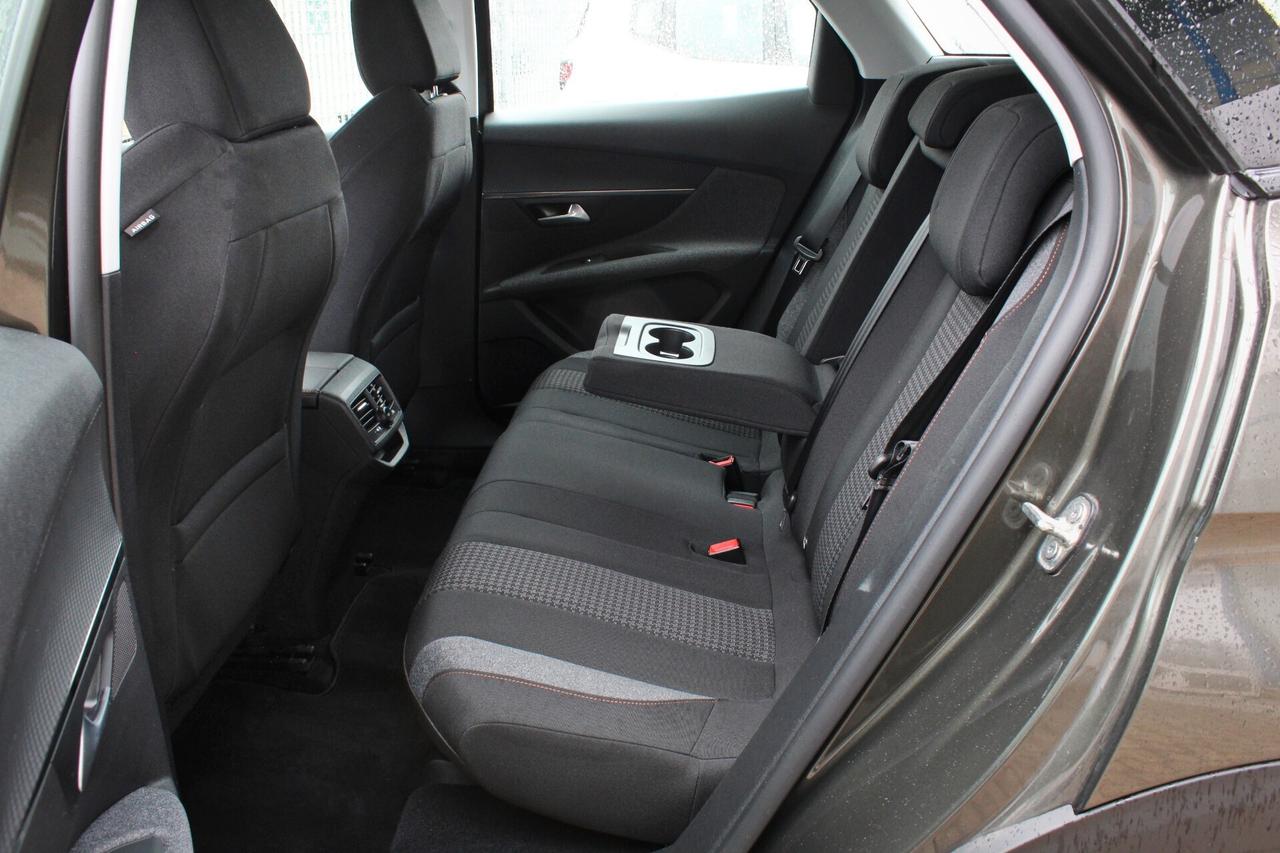 Peugeot 3008 BlueHDi 130 S&S EAT8 Business