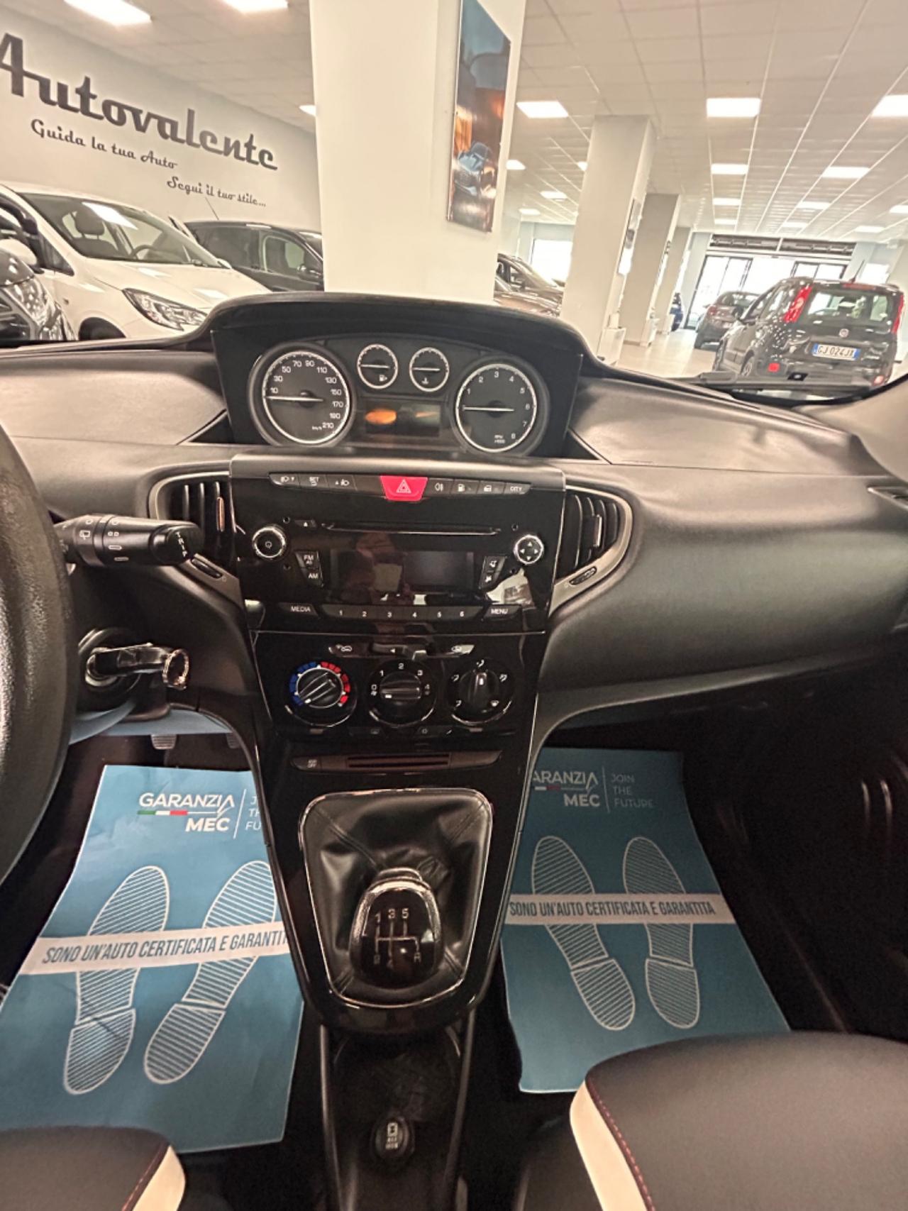 Lancia Ypsilon 1.2 69 CV 5 porte GPL Ecochic 2015