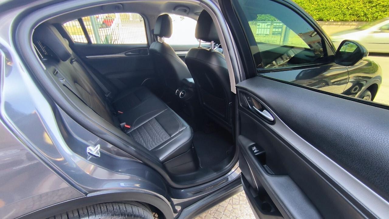 Alfa Romeo Stelvio 2.2 Turbodiesel 210 CV AT8 Q4 B-Tech