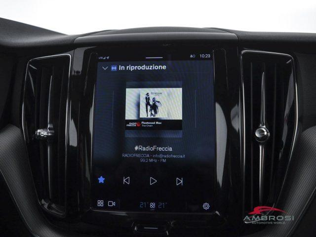 VOLVO XC60 B4 (d) AWD Geartronic R-design - AUTOCARRO N1