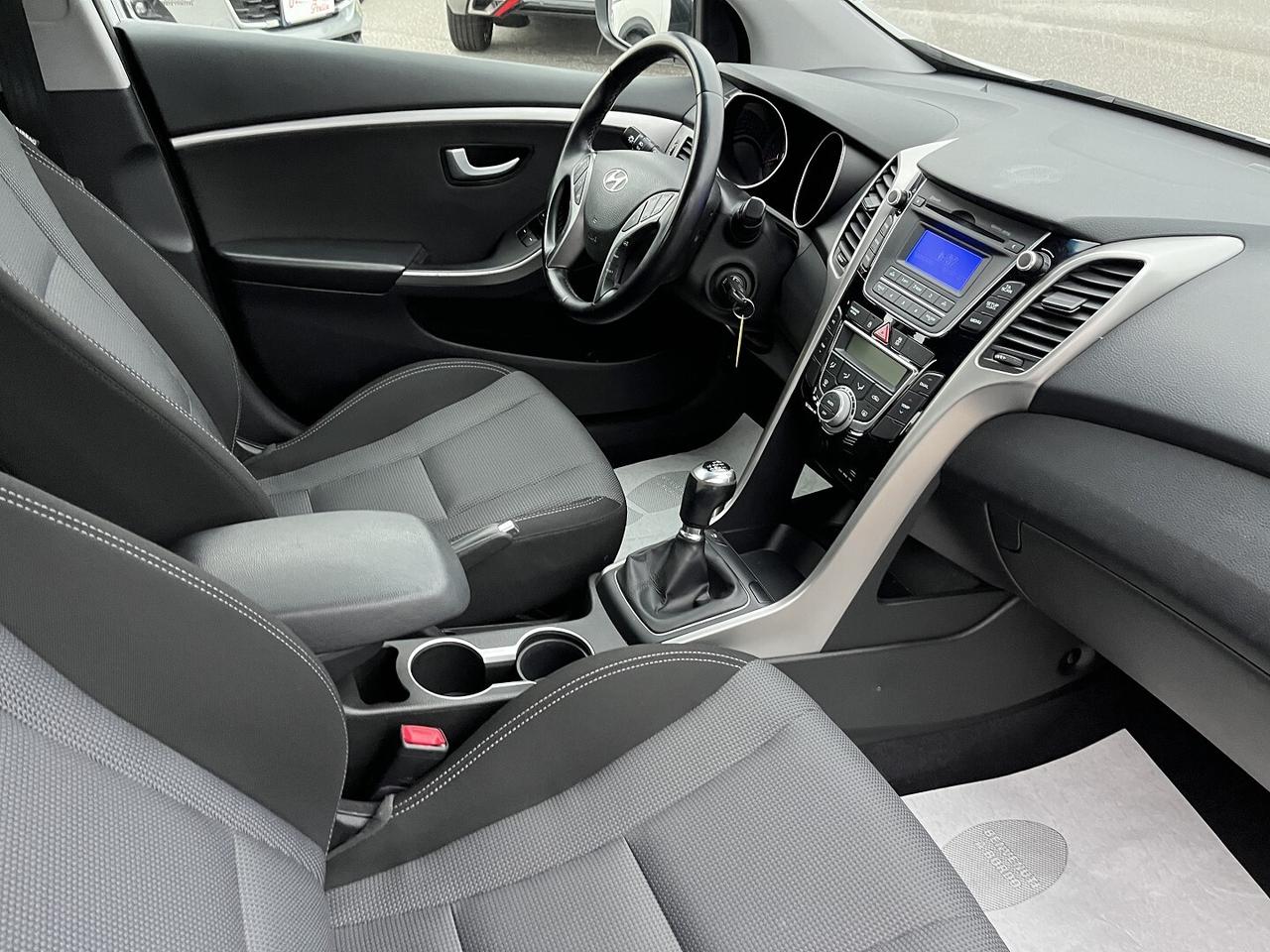 HYUNDAI I30 SW 1600 CRDI 110 CV COMFORT