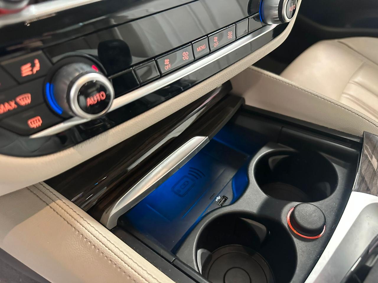 Bmw 3.0 hybrid 545e xDrive Luxury