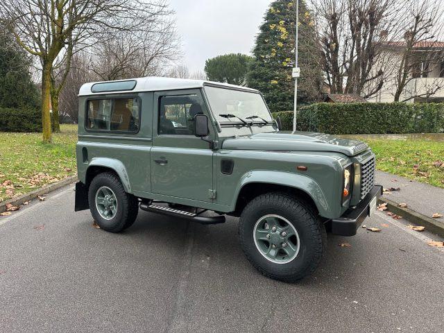 LAND ROVER Defender 90 2.2 TD4 Station Wagon NEOPATENTATI