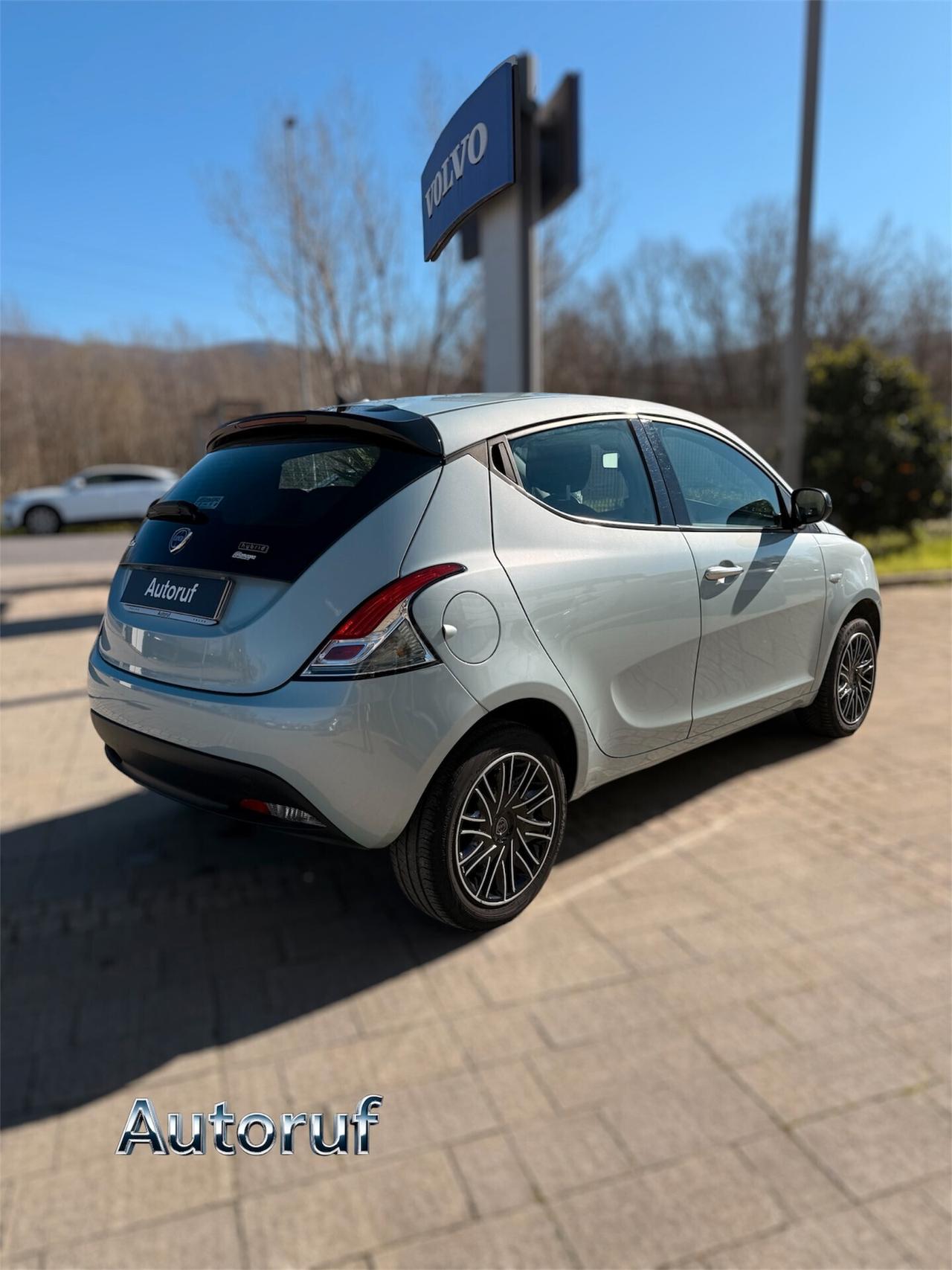 Lancia Ypsilon 1.0 FireFly 5 porte S&S Hybrid 2023