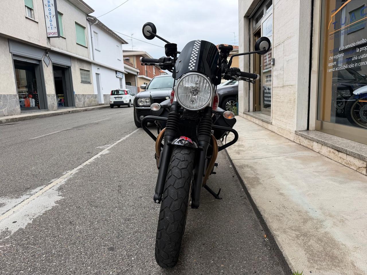 Triumph Street Twin 900 ( 2017 - 1 #18