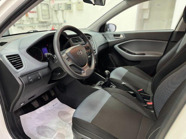 HYUNDAI i20 1.2 5 porte Connectline