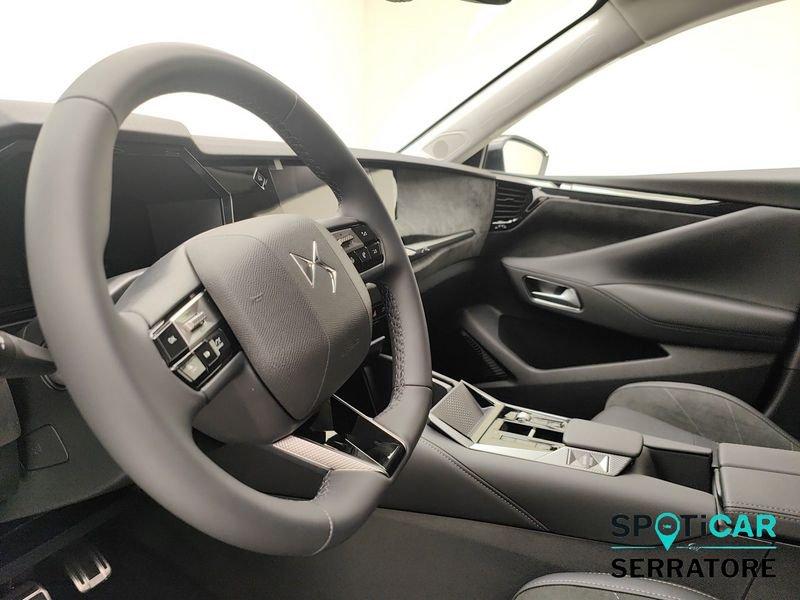 DS DS4 N°4 ÉTOILE ALCANTARA