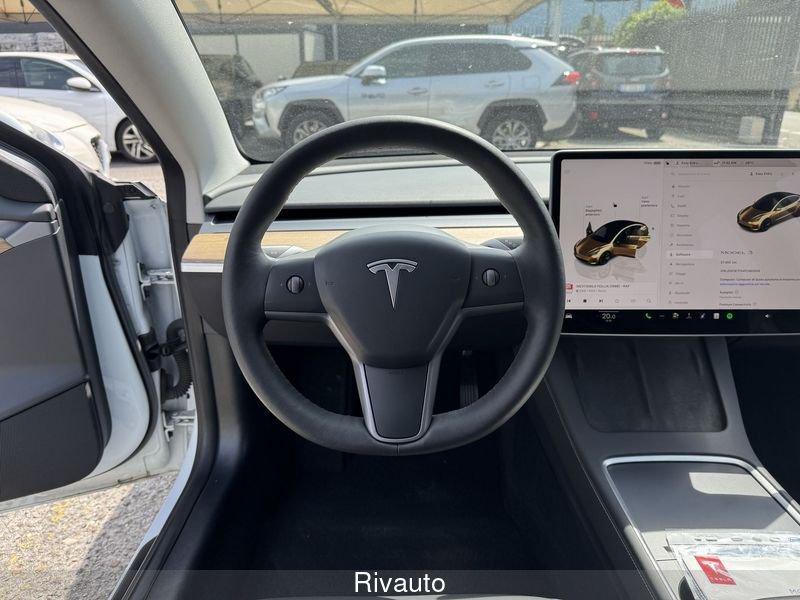 Tesla Model 3 RWD