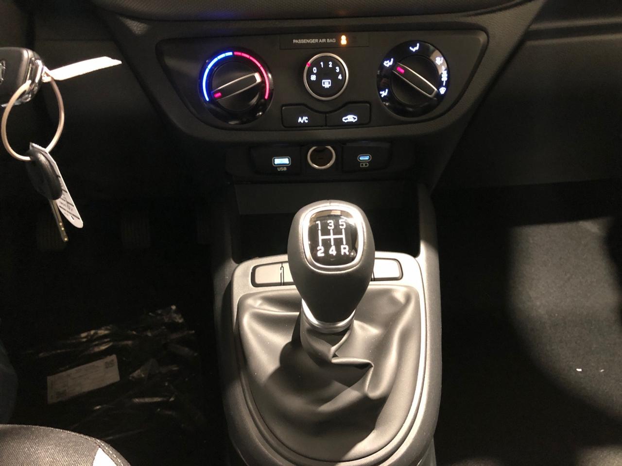 HYUNDAI I10 PE MY25 5P 1.0 GPL MT CONNECTLINE * Conver. GPL