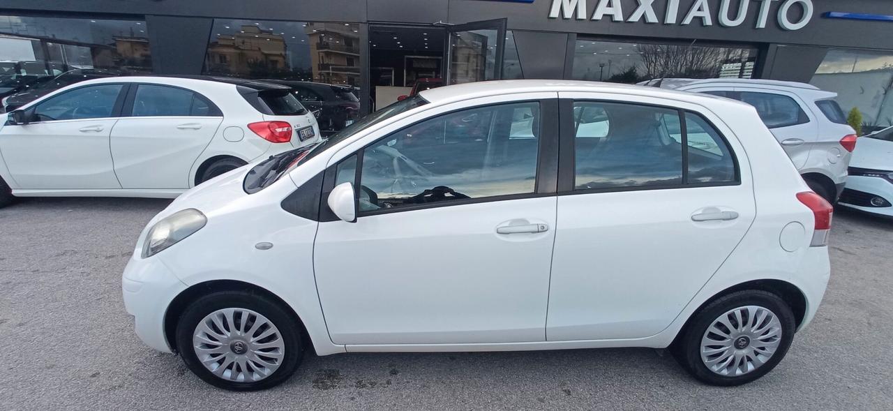 Toyota Yaris 1.4 D-4D 1 PROPRIETARIO