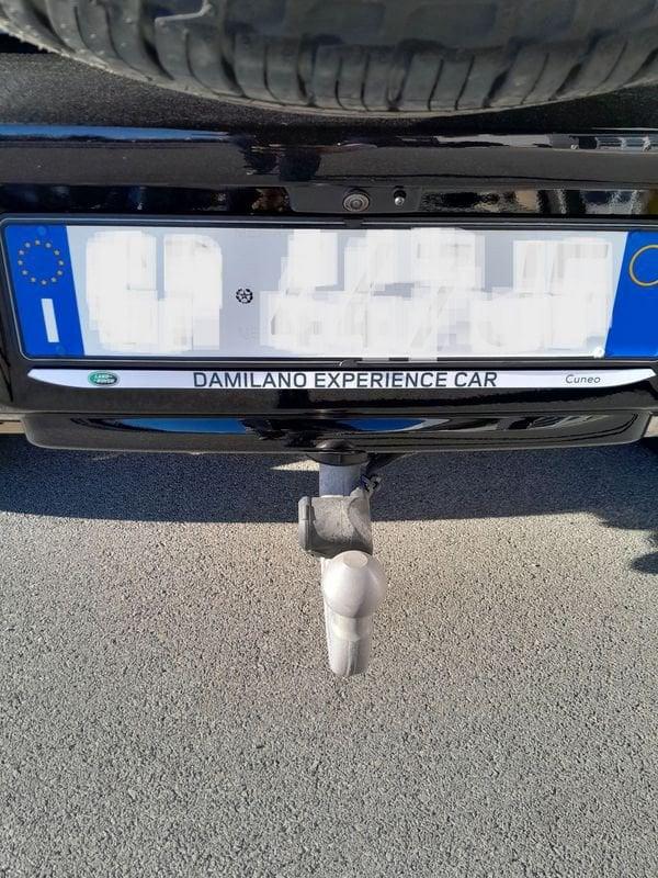 Land Rover Defender 3.0D I6 200 110 X-DYNAMIC SE AWD 7POSTI