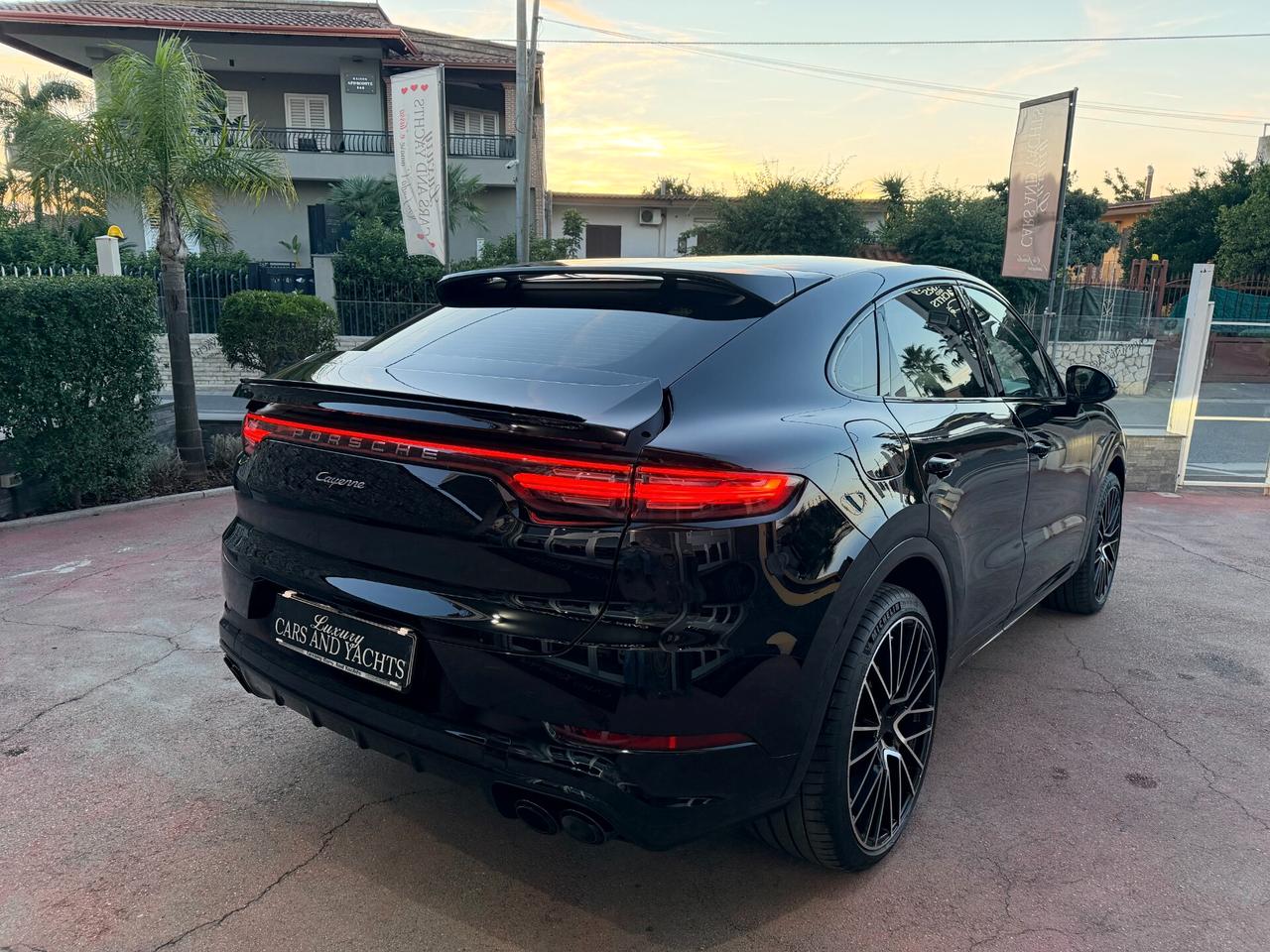 Porsche Cayenne Coupé 3.0 340-PANO-FULL-Total Black