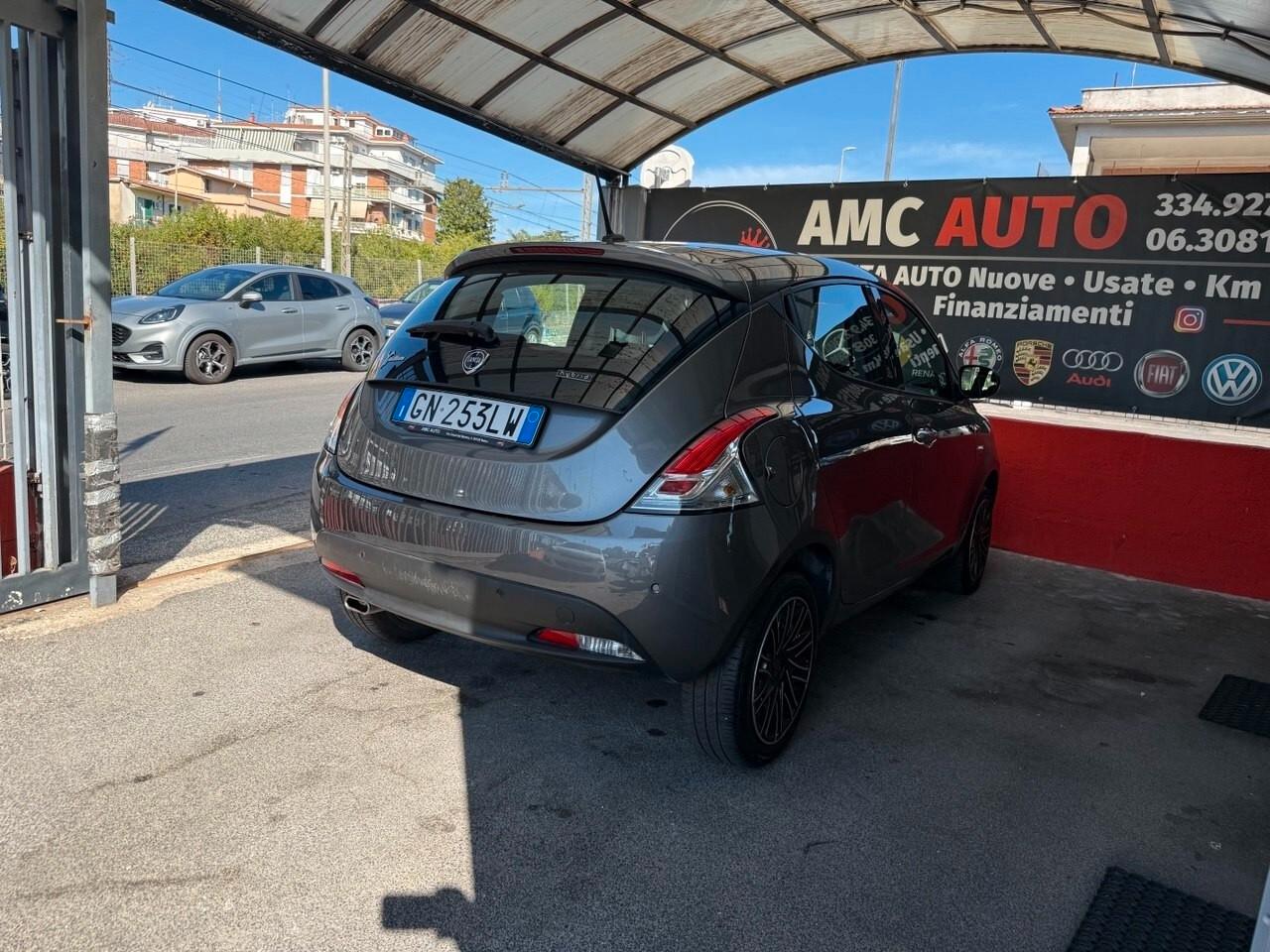 Lancia Ypsilon 1.0 FireFly 5 porte S&S Hybrid Gold - SENZA VINCOLI FINANZIARI