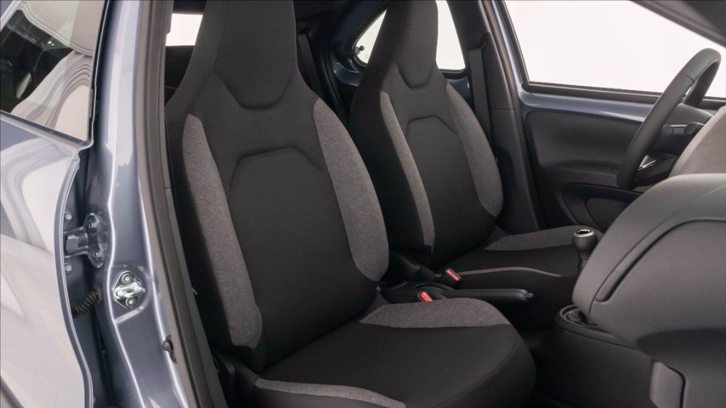TOYOTA Aygo X 1.0 Active 72cv s-cvt del 2025