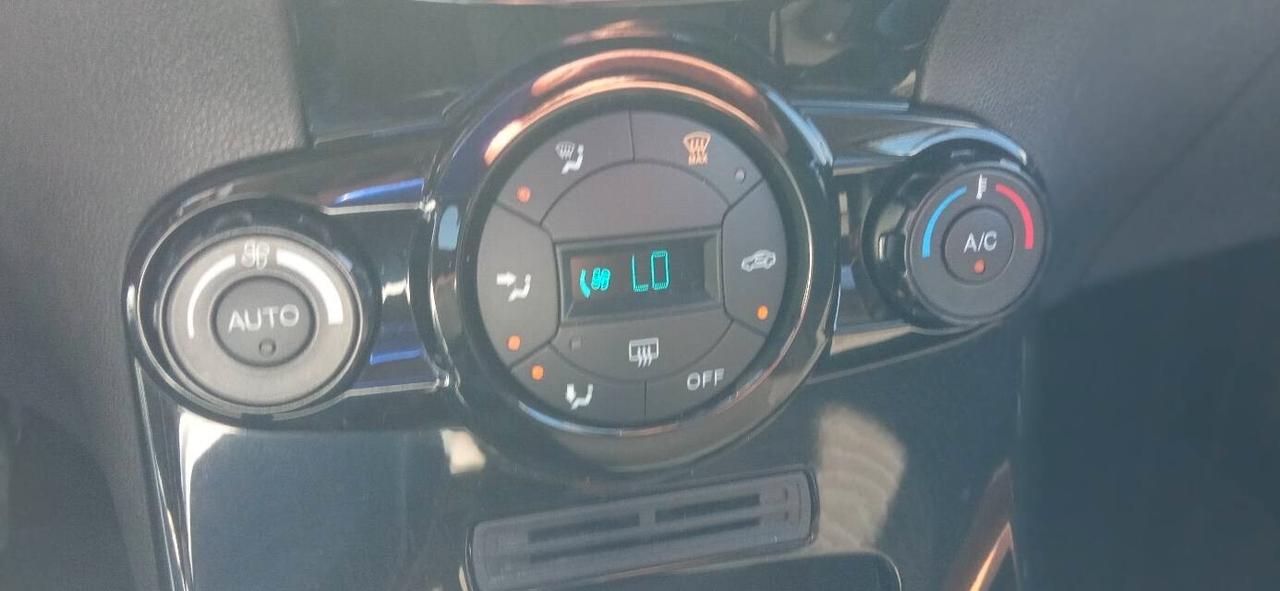 Ford Fiesta 1.4 GPL Titanium