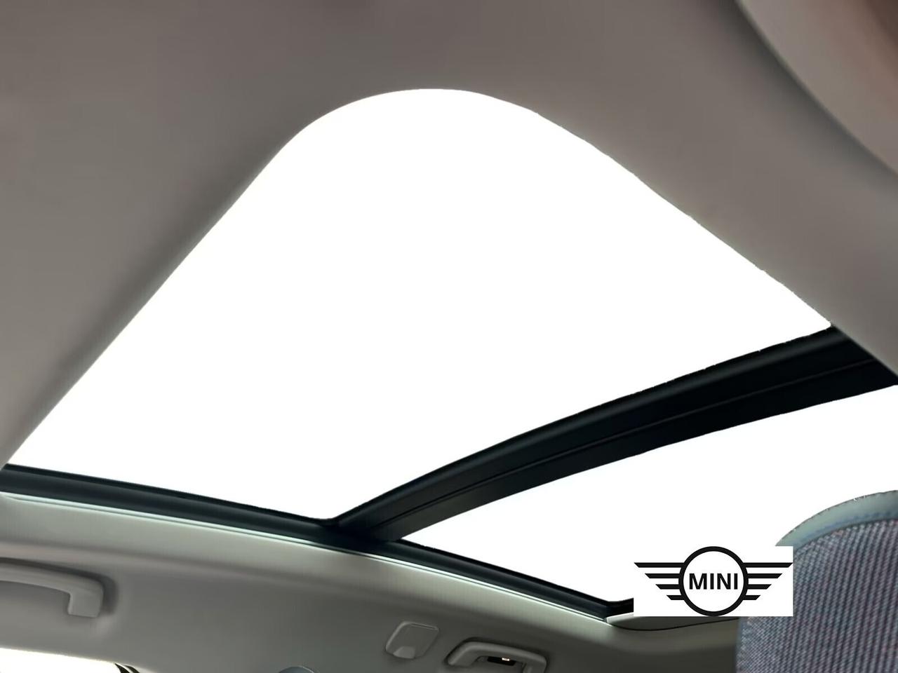 Mini Countryman C Autom. / PANORAMA / r18 / LED / PELLE