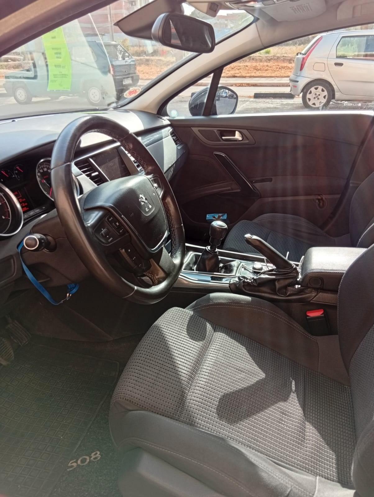 Peugeot 508 2.0 HDi 140CV SW Ciel Allure