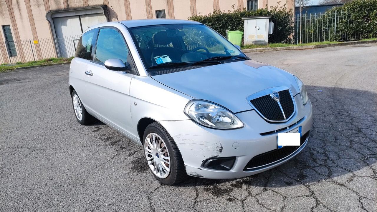 Lancia Ypsilon 1.2 soli 62000km NEOPATENTATI - 2009